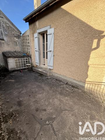 Maison à vendre 6 pièces 135 m² Saint-Bris-le-Vineux