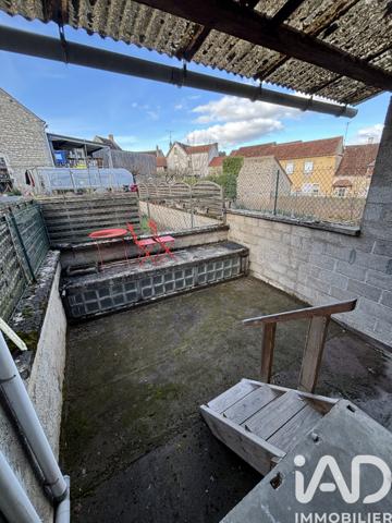 Maison à vendre 6 pièces 135 m² Saint-Bris-le-Vineux