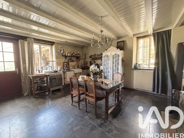 Maison à vendre 8 pièces 216 m² Champsevraine
