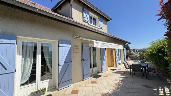 Saint-Just-Saint-Rambert (42170) Maison 7 pièces de 183 m2 sur 1450m2 de terrain