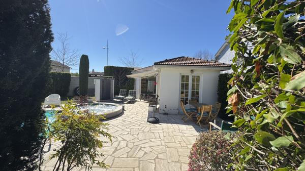 Saint-Just-Saint-Rambert (42170) Maison 7 pièces de 183 m2 sur 1450m2 de terrain