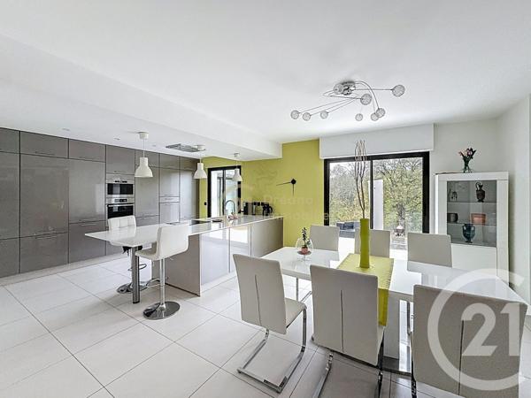 Maison à vendre  9 pièces - 249 m2 LAILLE - 35