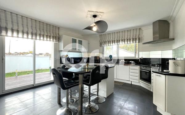 Maison à vendre    7 pièces •  Évreux