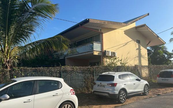 Appartement à louer    2 pièces •  Remire-Montjoly