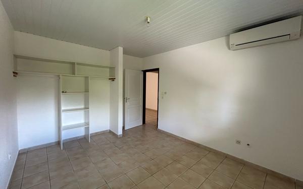 Appartement à louer    2 pièces •  Remire-Montjoly