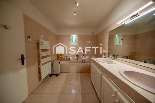 Maison 119 m² avec piscine nichée sur les hauteurs du Beausset