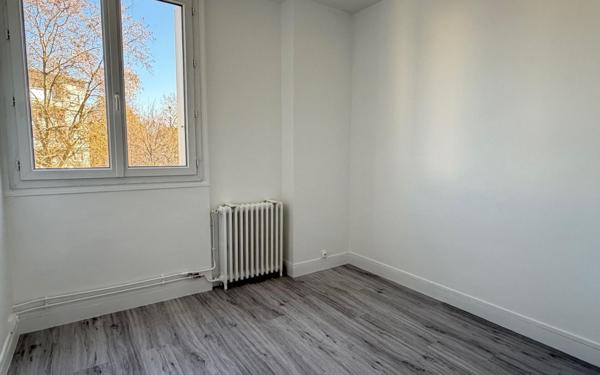 Appartement à vendre    3 pièces • 47 m2 Maisons-Alfort