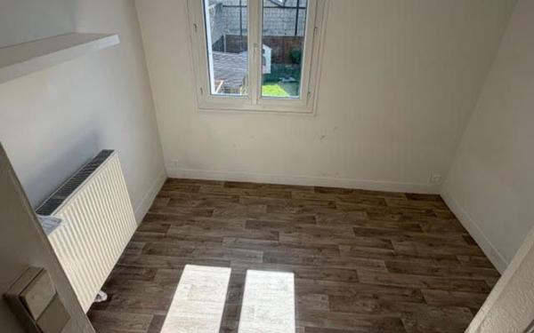 Appartement à vendre    3 pièces • 47 m2 Maisons-Alfort