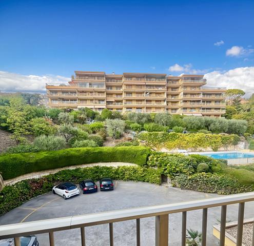 Appartement Grasse 4 pièces 93 m2, piscine Tennis, (quartier Saint-Jacques)