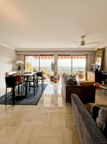 Appartement Grasse 4 pièces 93 m2, piscine Tennis, (quartier Saint-Jacques)