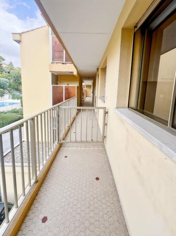 Appartement Grasse 4 pièces 93 m2, piscine Tennis, (quartier Saint-Jacques)