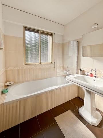 Appartement Grasse 4 pièces 93 m2, piscine Tennis, (quartier Saint-Jacques)