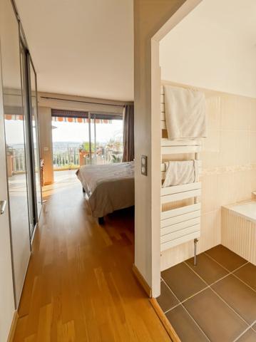 Appartement Grasse 4 pièces 93 m2, piscine Tennis, (quartier Saint-Jacques)