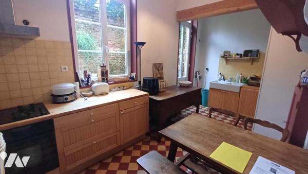 BAS HENRIVILLE, proche CENTRE : Maison avec cachet de 169 m2 avec JARDIN 