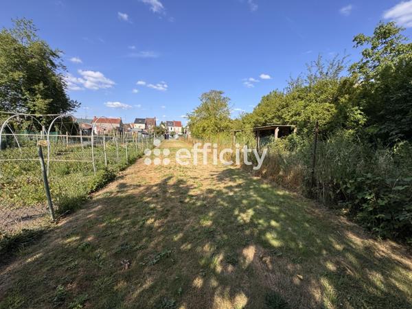 Maison
         7 pièces
        - 108 m² 175 000 € *