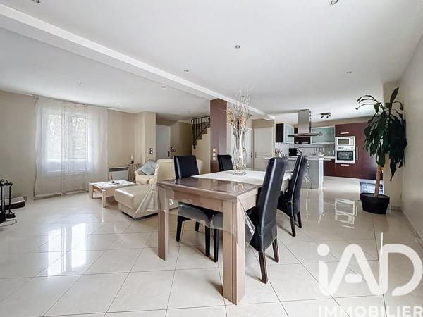 Maison à vendre 6 pièces 118 m² Orly