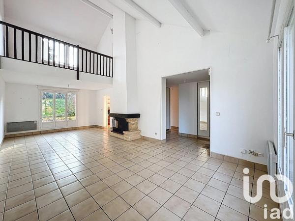 Maison à vendre 5 pièces 138 m² Louveciennes