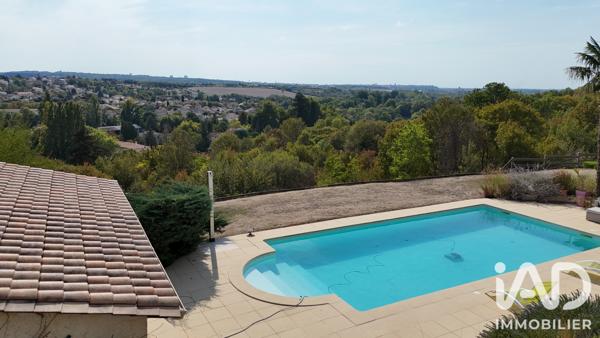 Maison à vendre 5 pièces 160 m² Ruelle-sur-Touvre