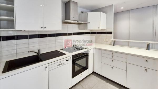 Deux pièces 51 m2 - balcon - bon état - Versailles Grand-Siècle