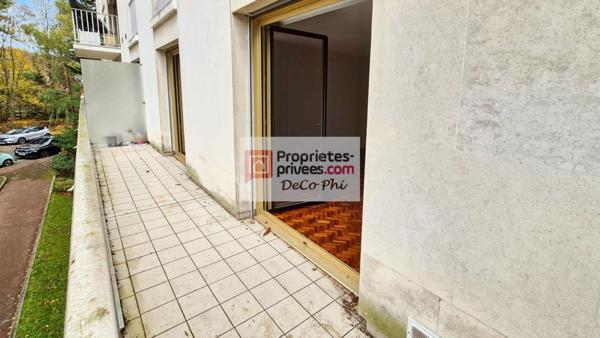 Deux pièces 51 m2 - balcon - bon état - Versailles Grand-Siècle