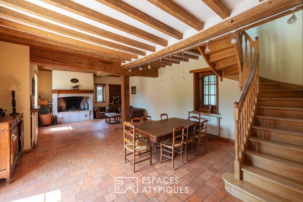 Ancien ferme rénovée avec gîte et dépendances