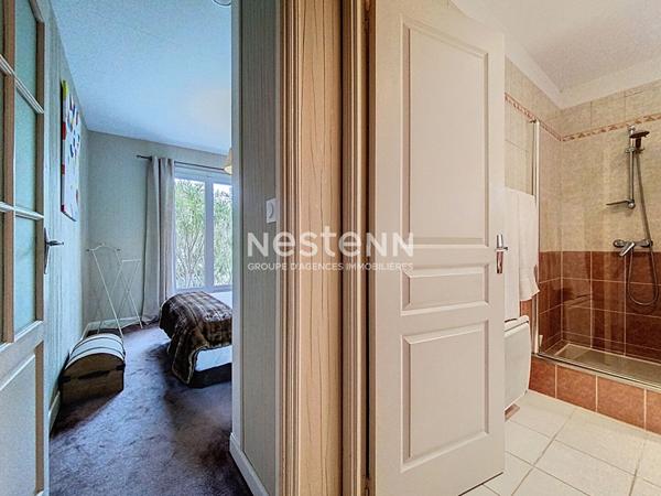 SOUS OFFRE - CUGNAUX - Villa d'architecte de 7 pièces avec Piscine, pool house et 2 grands garages