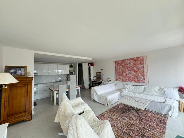 Magnifique appartement meublé à 50m de la plage