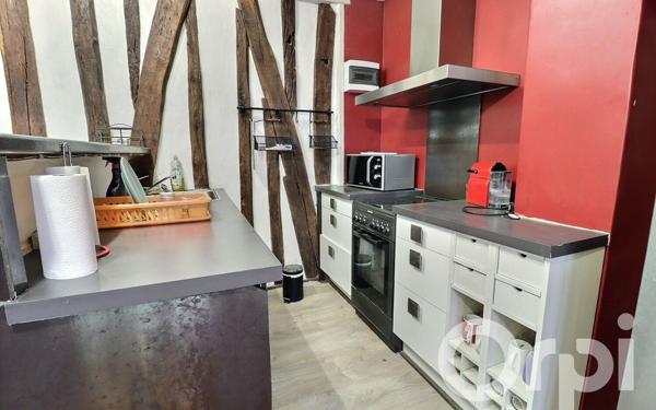 Appartement à vendre    4 pièces • 70,50 m2 Paris 10
