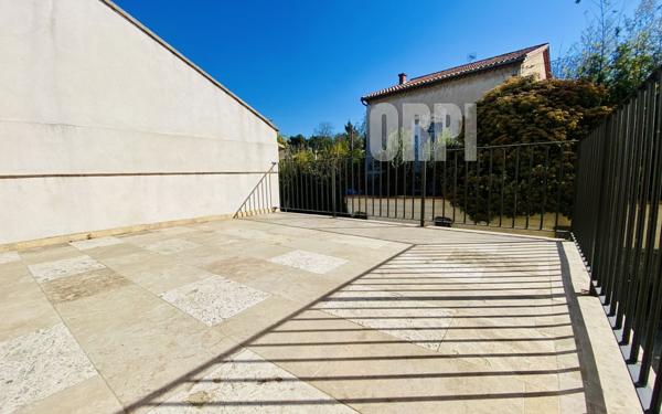 Maison à vendre    3 pièces • 52,90 m2 Carpentras