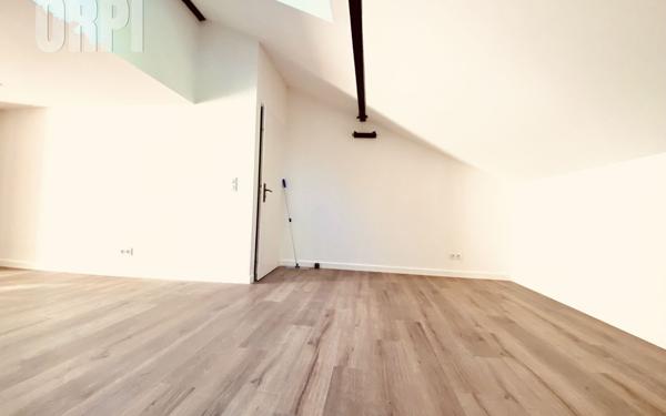 Maison à vendre    3 pièces • 52,90 m2 Carpentras