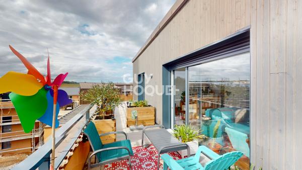 Appartement dernier étage - terrasse et double garage