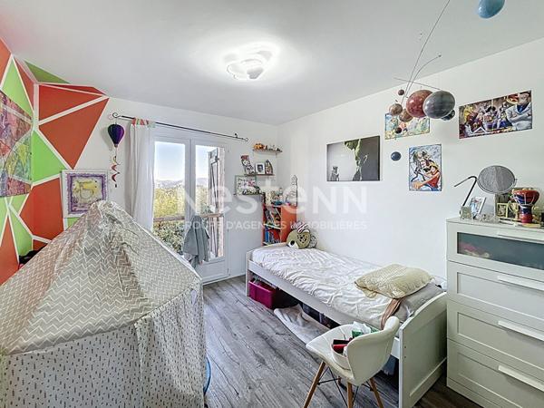 Charmante maison provençale 5 pièces de 130 m² avec grand terrain de 2543 m² à vendre au Tignet - Exclusivité NESTENN