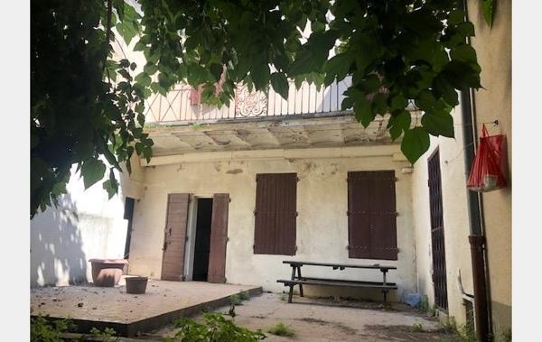 Vente Maison Avec dépendances à rénover Saint-gilles   