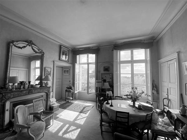 Île Feydeau – Lumineux 2 pièces dans immeuble 18eme – 231.000 € fai