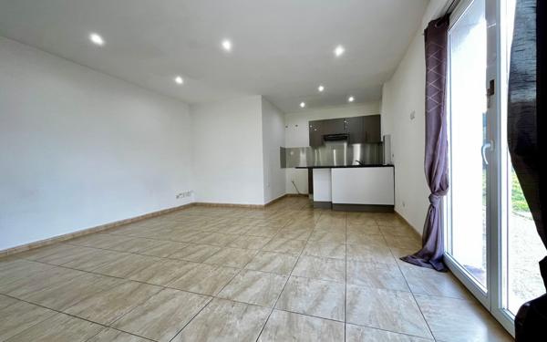 Appartement à vendre    2 pièces •  Miramas