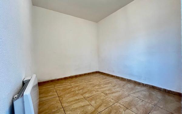 Appartement à vendre    2 pièces •  Miramas