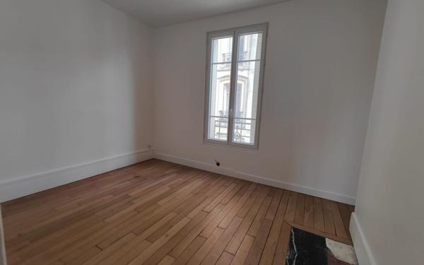 Appartement à vendre    2 pièces • 35,28 m2 Saint-Ouen
