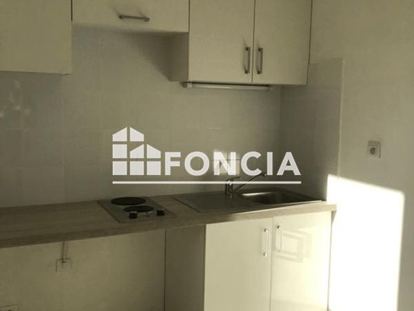 Location Studio 27.3 m² - 415 AVENUE DE RAVANASSE Aix-en-provence 13090