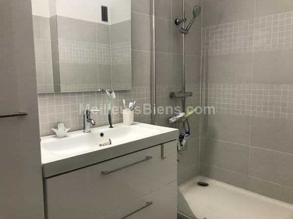 Beaux Arts- T3 au calme avec terrasse- vue dégagée