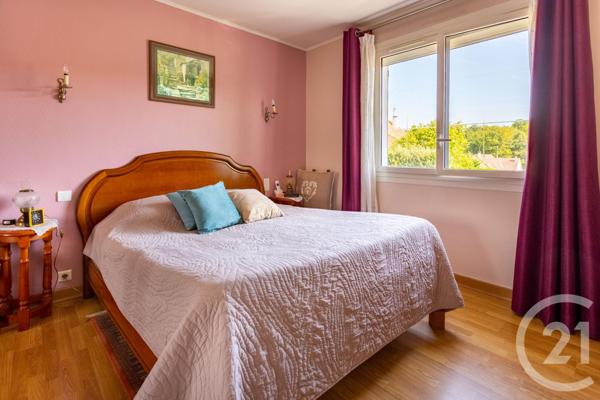 Maison à vendre  7 pièces - 135,62 m2 ST ARNOULT EN YVELINES - 78