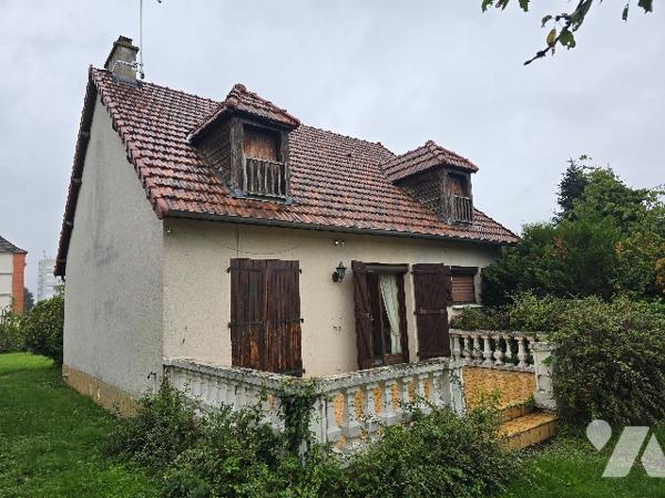 Pavillon proches des commerces et écoles.