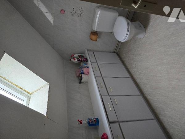 Pavillon proches des commerces et écoles.