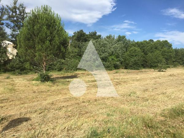 Terrain 1618 m2