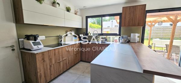 Maison récente de 2022, impeccable , 112 m² , 4 chambres , 2 points d'eau, 2 wc sur terrain clos
