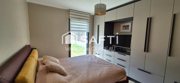 Maison récente de 2022, impeccable , 112 m² , 4 chambres , 2 points d'eau, 2 wc sur terrain clos