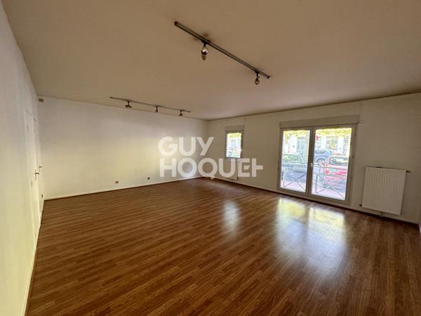 CENTRE VILLE - APPARTEMENT 5 PIÈCES REZ DE CHAUSSEE