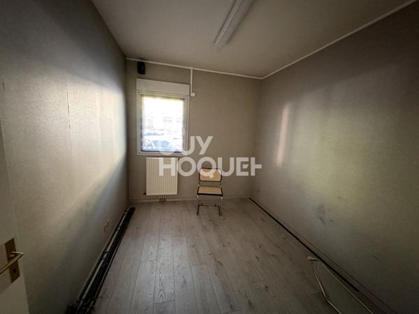 CENTRE VILLE - APPARTEMENT 5 PIÈCES REZ DE CHAUSSEE