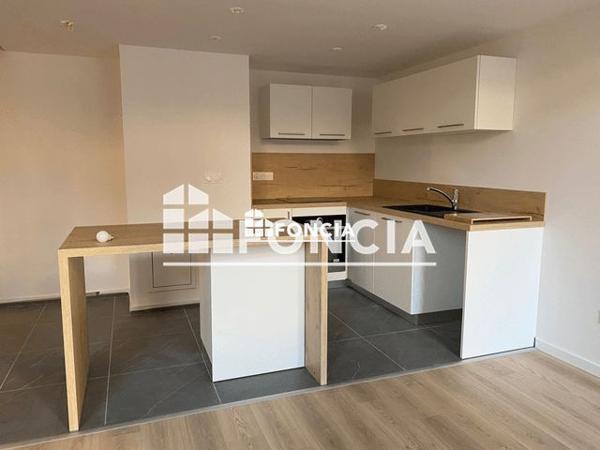 Location Appartement 3 pièces 76.83 m² - 54 RUE DE LILLE Valenciennes 59300