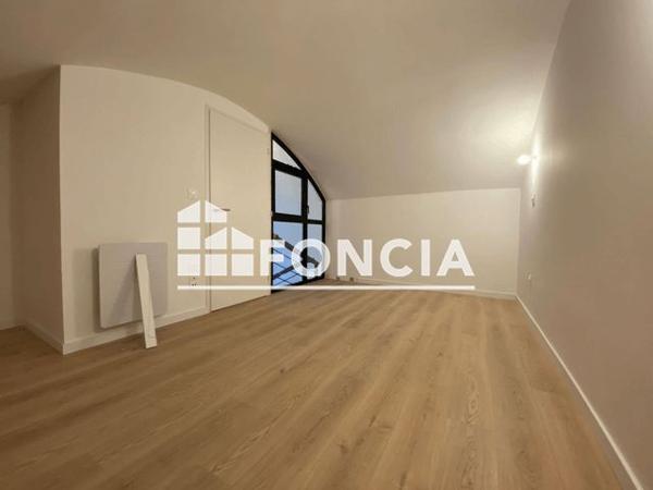 Location Appartement 3 pièces 76.83 m² - 54 RUE DE LILLE Valenciennes 59300