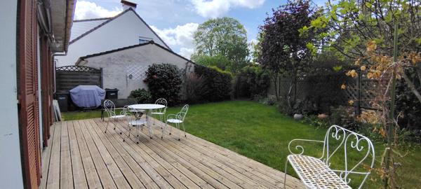 Maison Familiale de 141m², 5 chambres dans résidence prisée